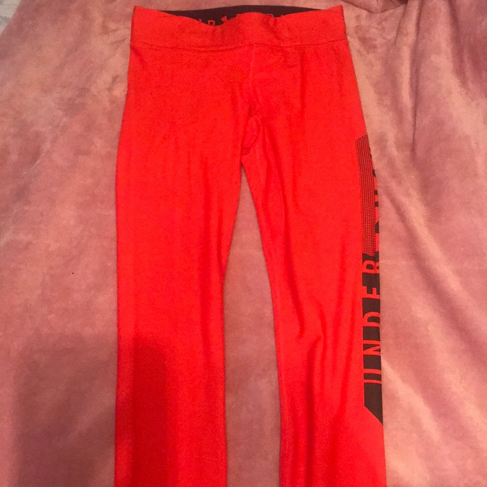 Brand new under armour size medium!